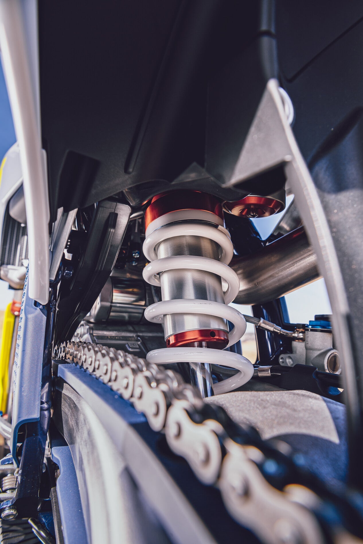 WP XACT PRO 8950 SuperTrax Shock (2024)